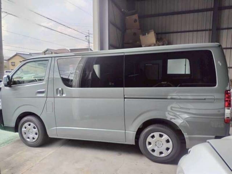 HIACE VAN