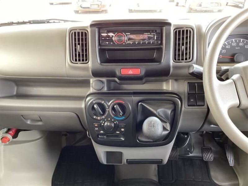 MINICAB VAN