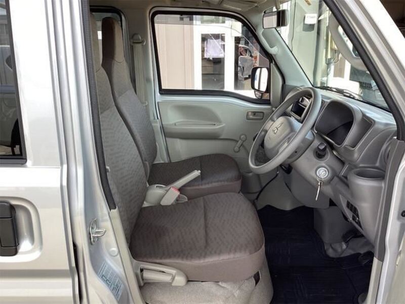 MINICAB VAN