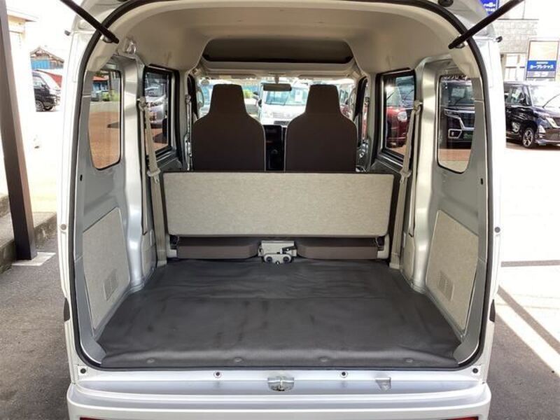 MINICAB VAN