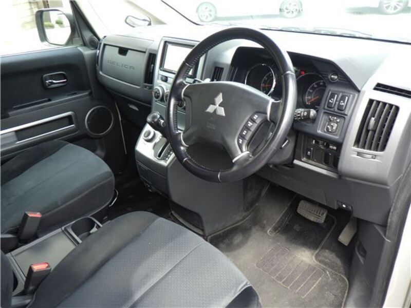 DELICA D5