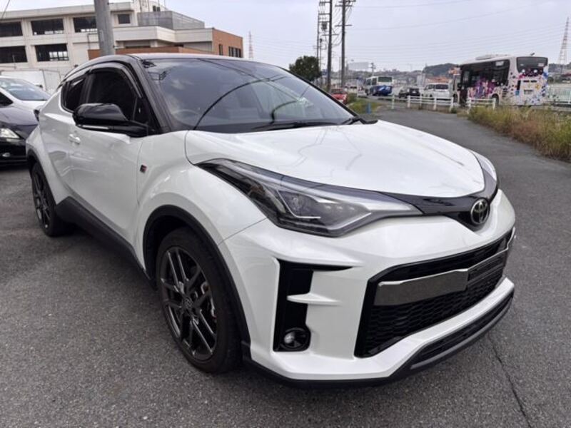 C-HR-0