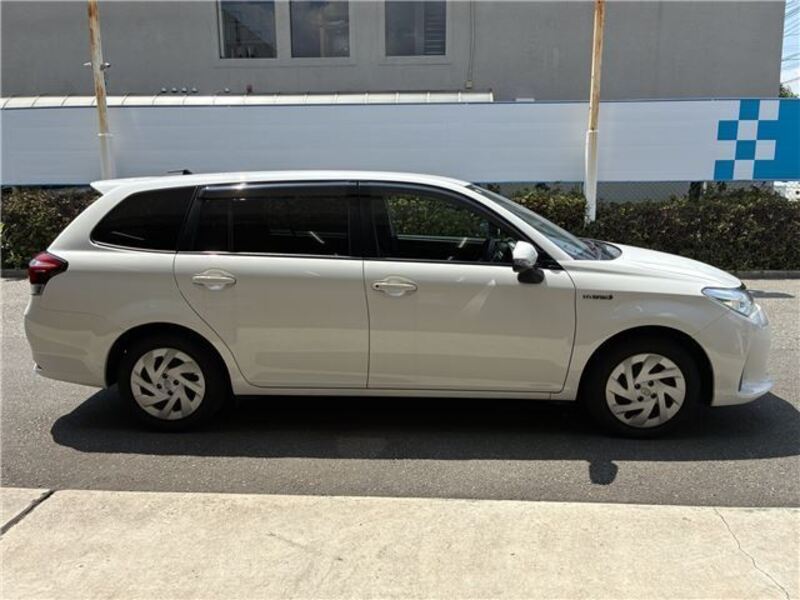 COROLLA FIELDER