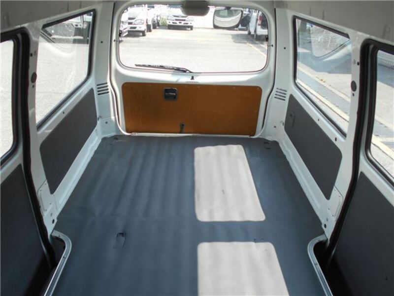 BONGO VAN