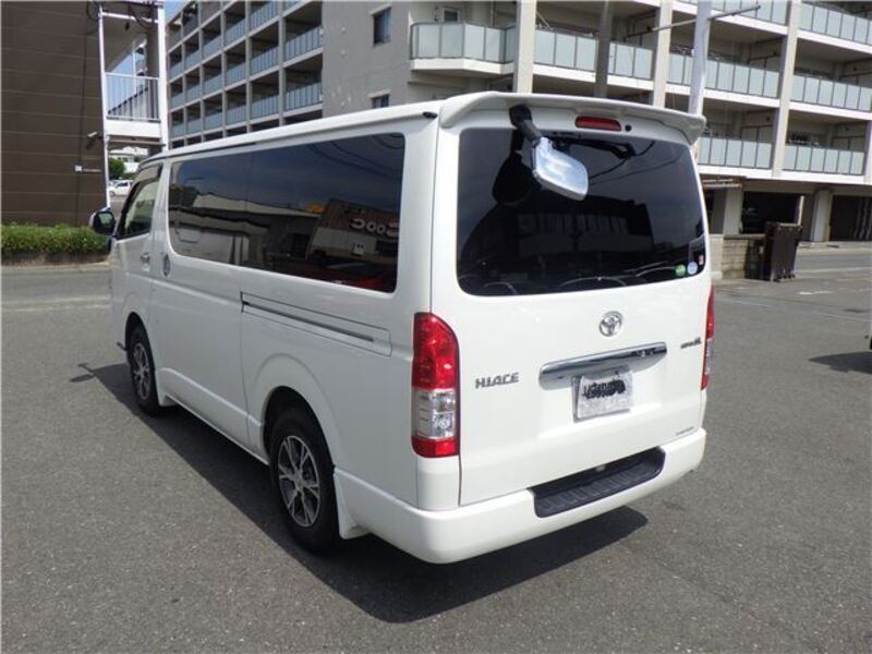 HIACE VAN