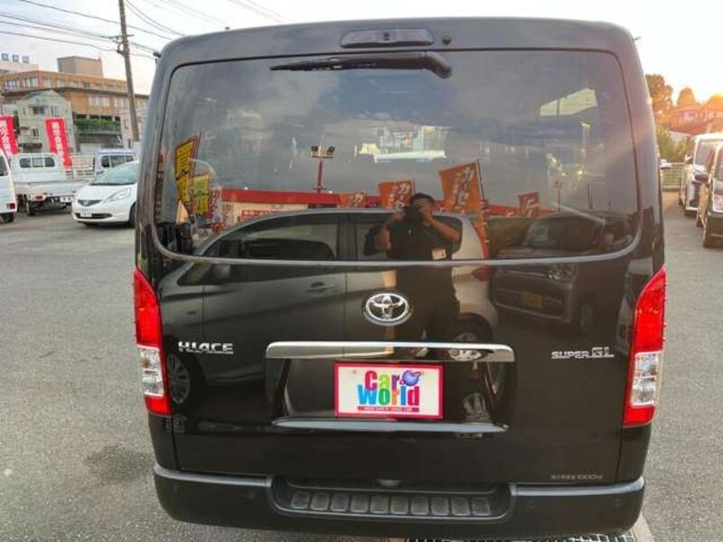 HIACE VAN
