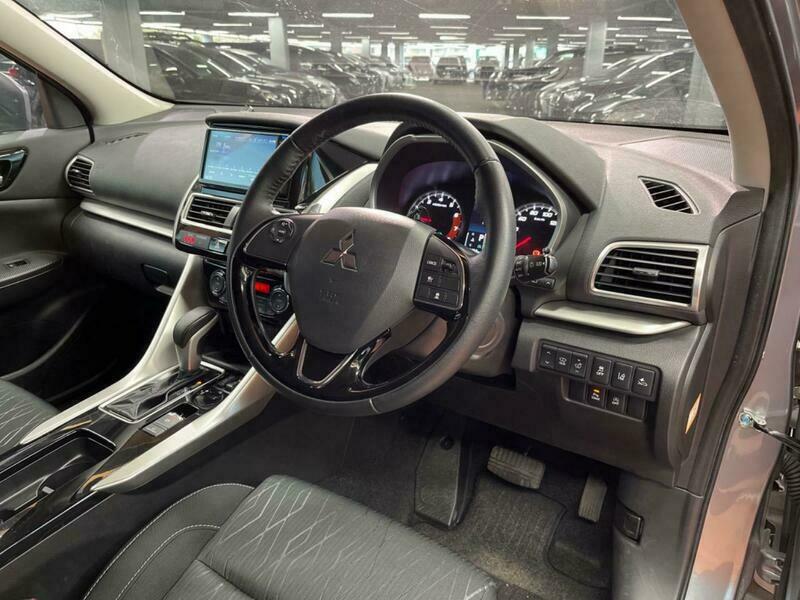 ECLIPSE CROSS-8