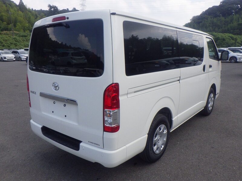 HIACE VAN