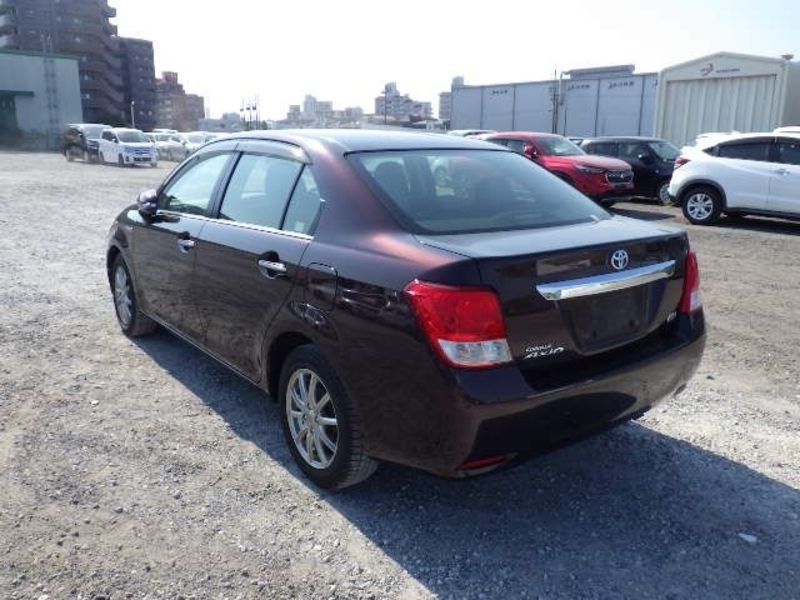 COROLLA AXIO