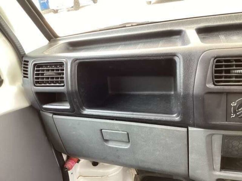 CLIPPER TRUCK