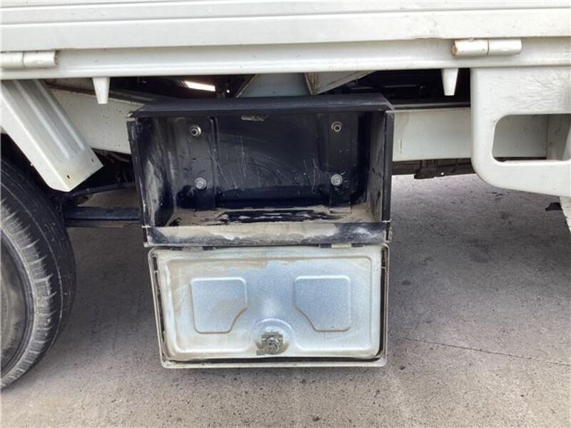 CLIPPER TRUCK