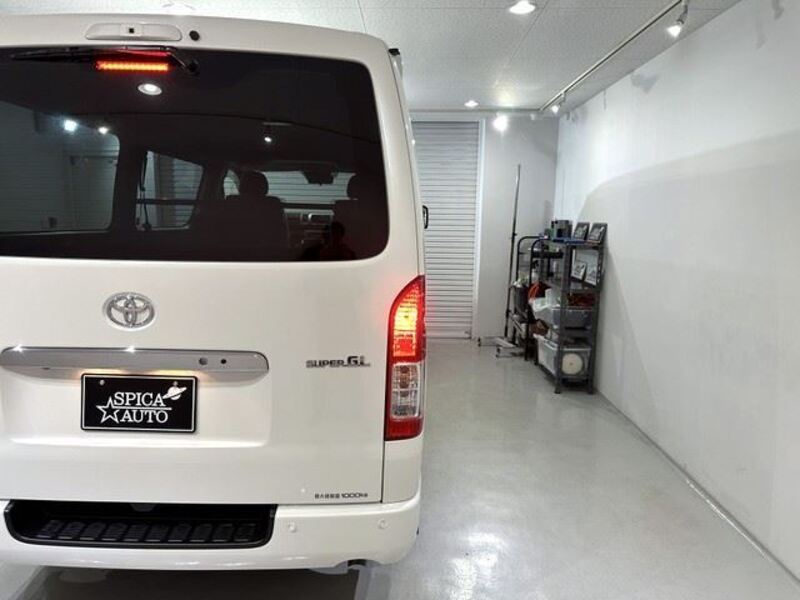 HIACE VAN