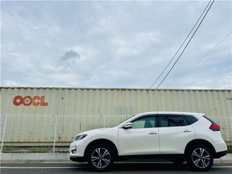X-TRAIL