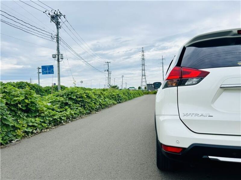X-TRAIL