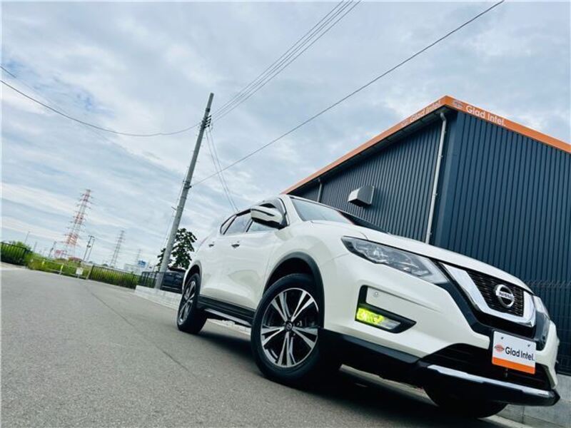 X-TRAIL
