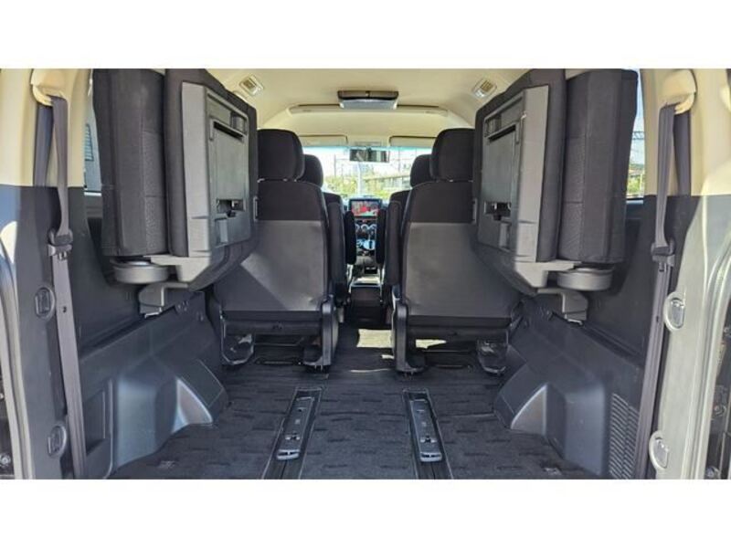 DELICA D5