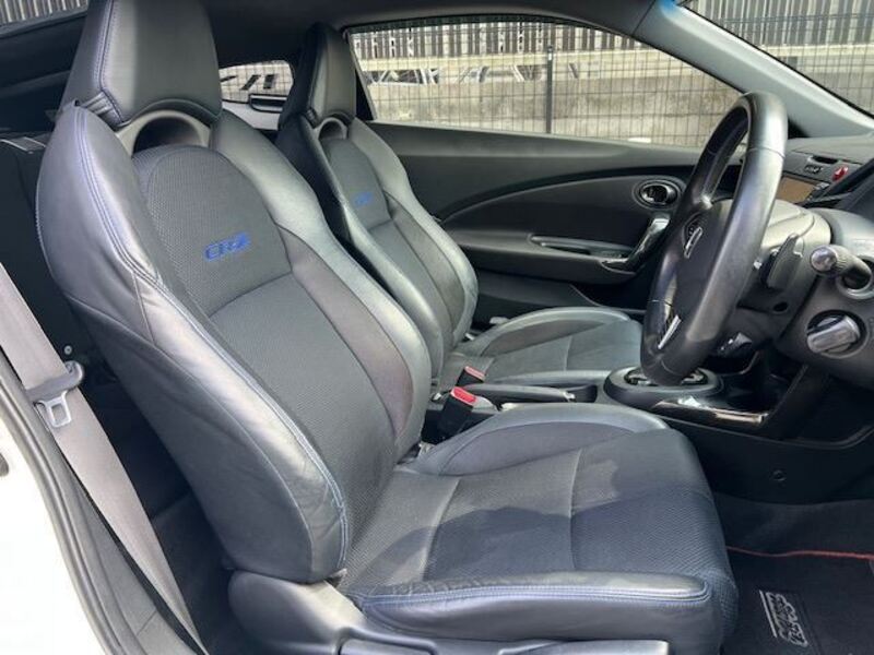 CR-Z