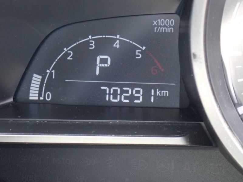 MAZDA2