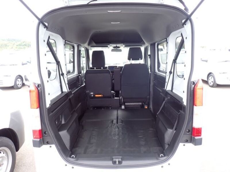 N-VAN