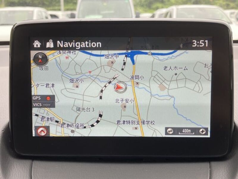MAZDA2