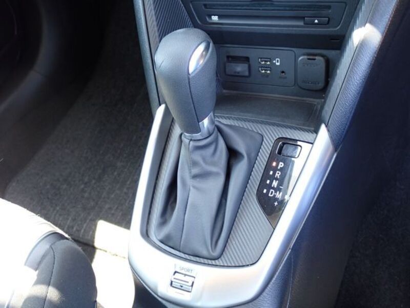 MAZDA2