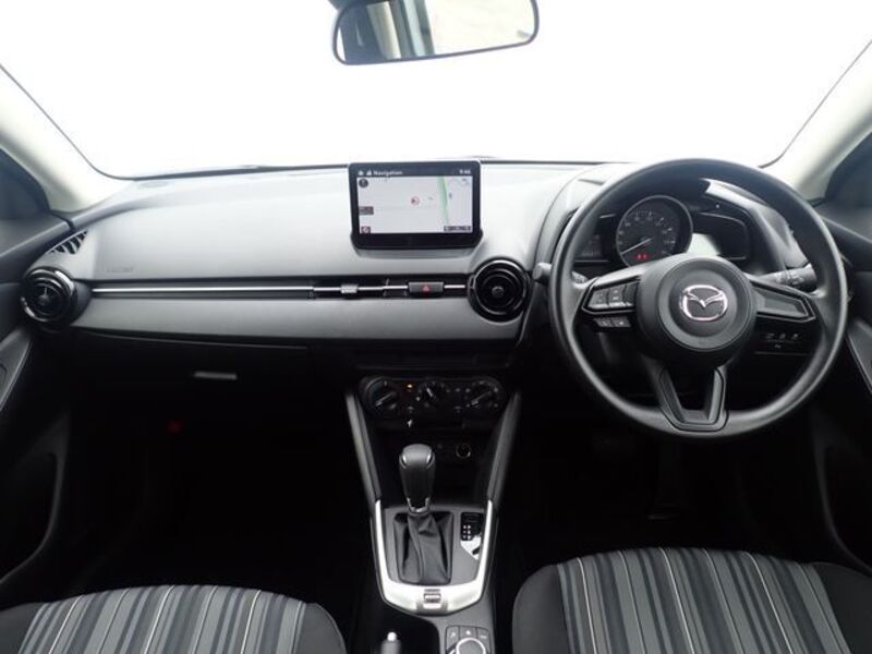 MAZDA2