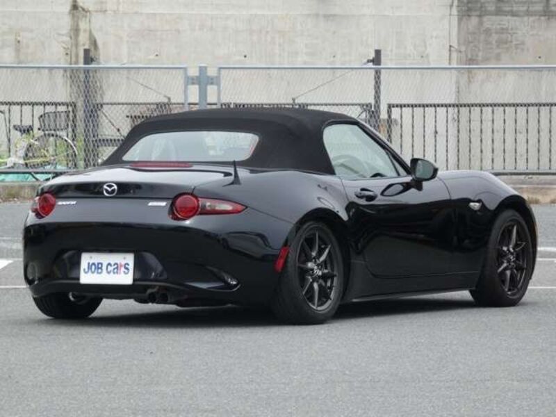 ROADSTER
