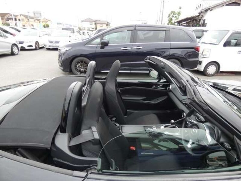 ROADSTER