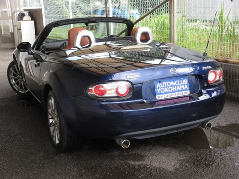 ROADSTER