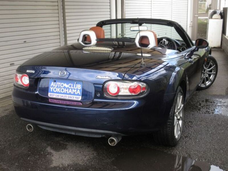 ROADSTER