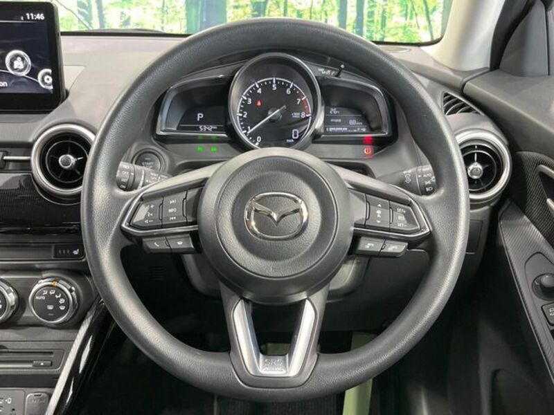 MAZDA2
