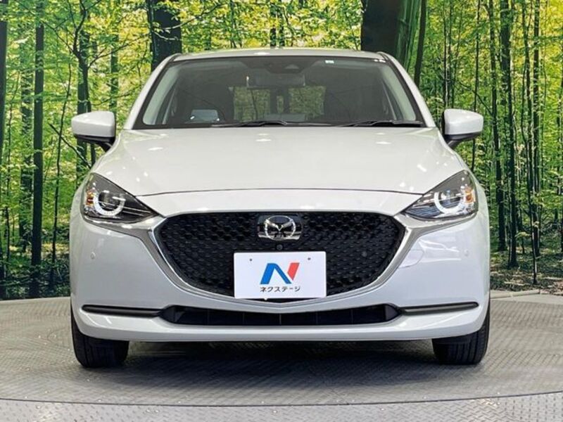 MAZDA2