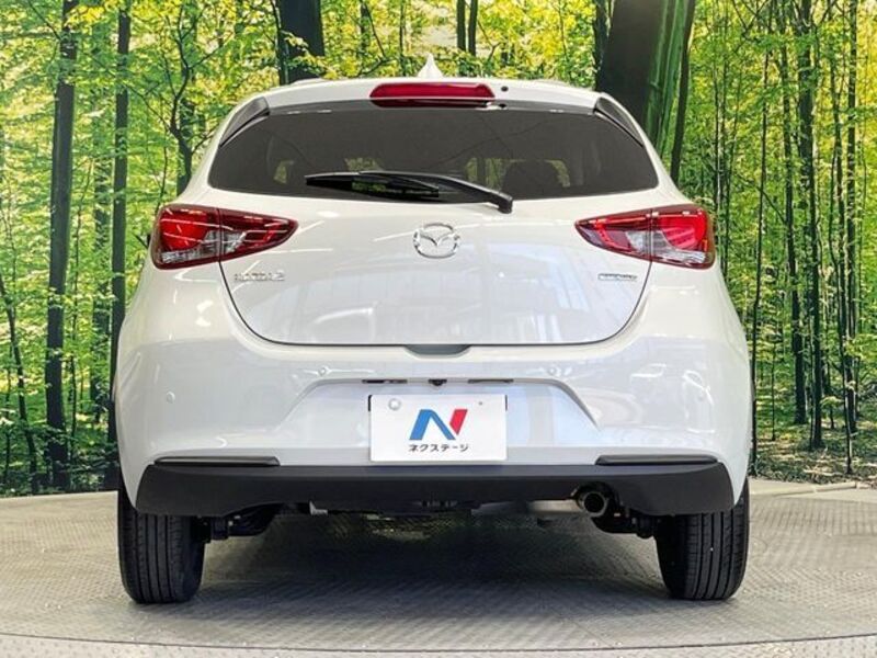 MAZDA2