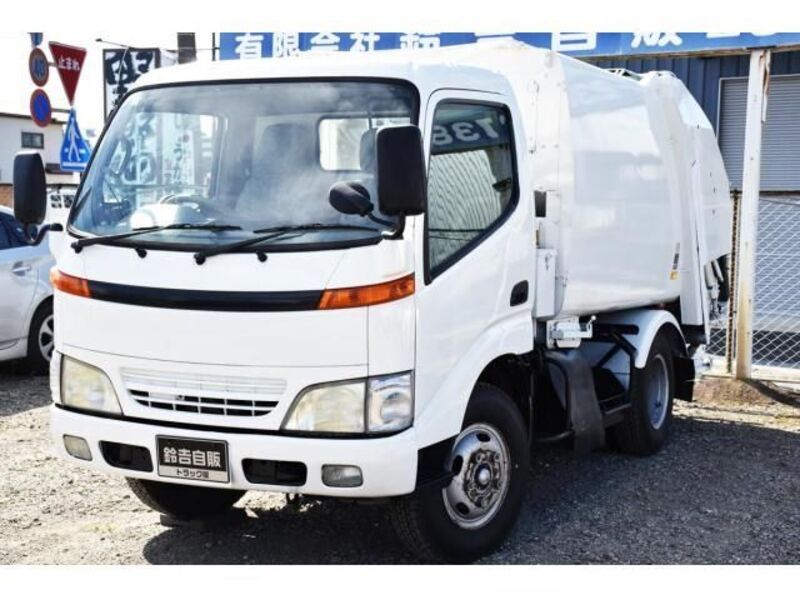 TOYOTA DYNA