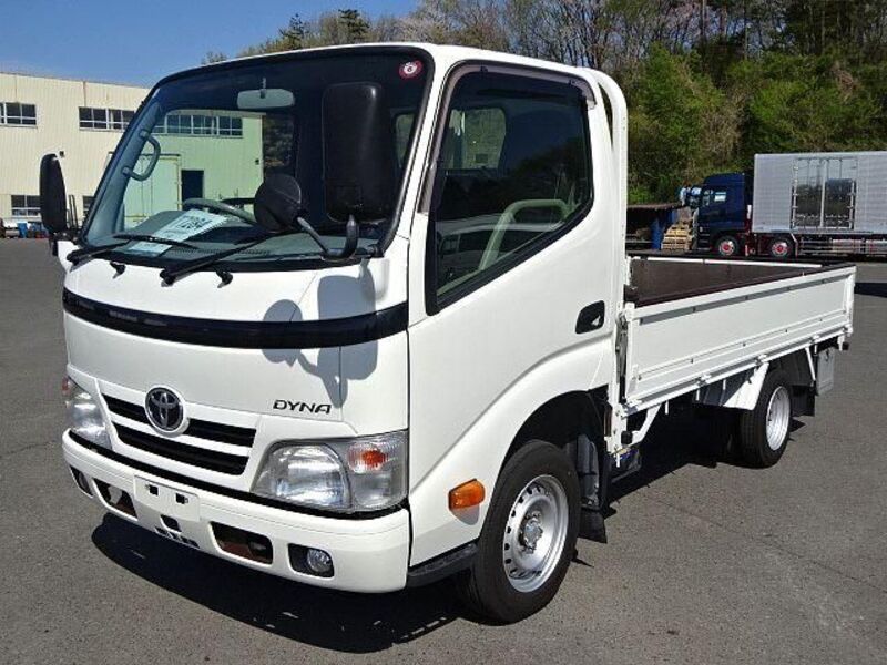 TOYOTA DYNA