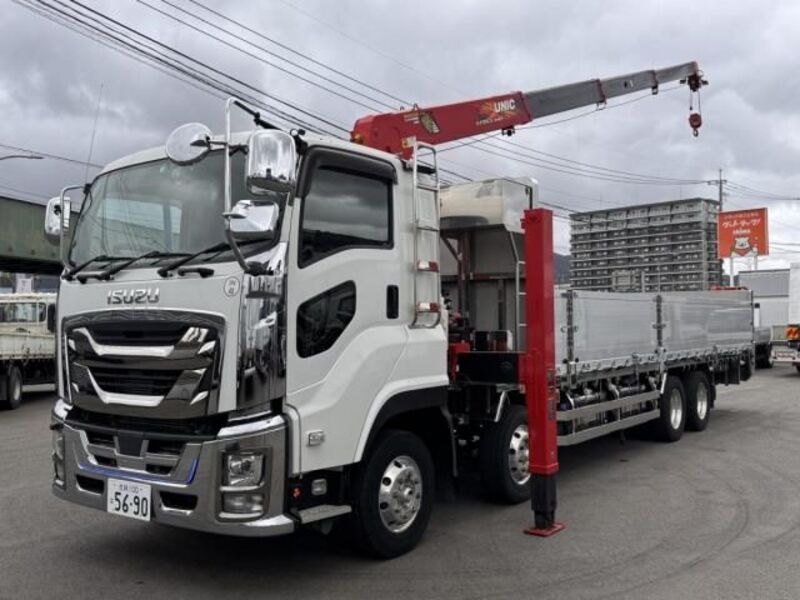 ISUZU GIGA