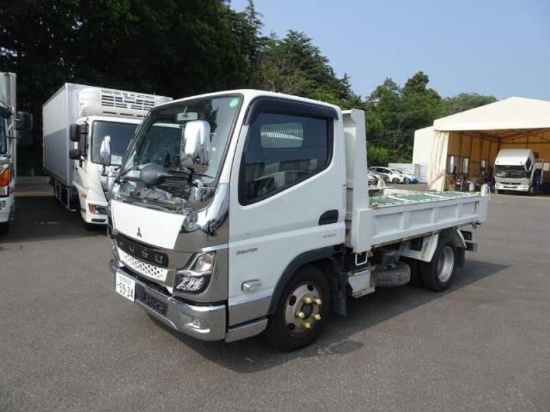 MITSUBISHI CANTER