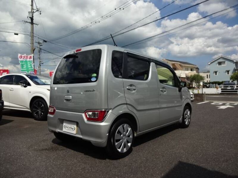 WAGON R