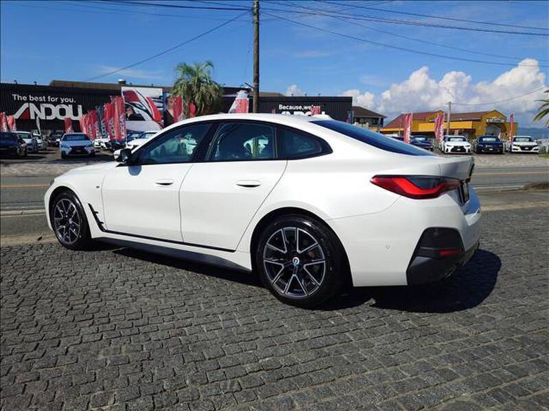 4 SERIES