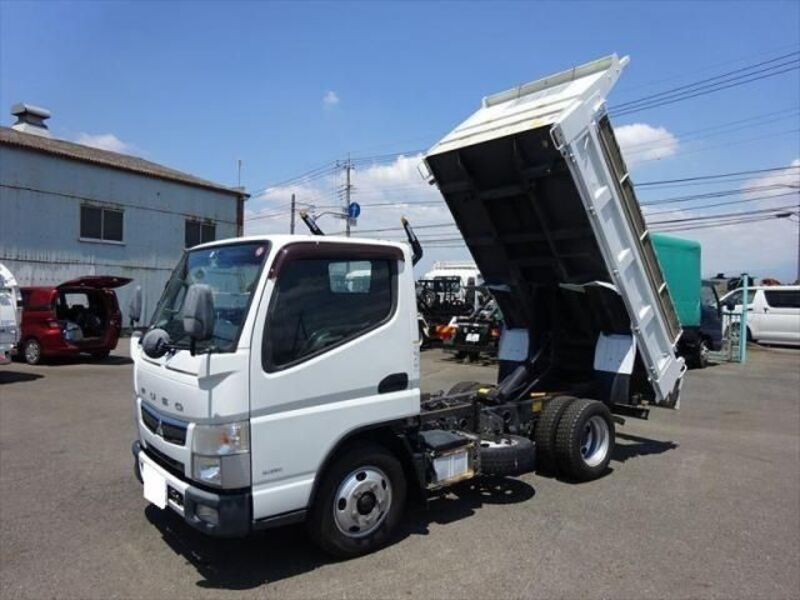 MITSUBISHI CANTER