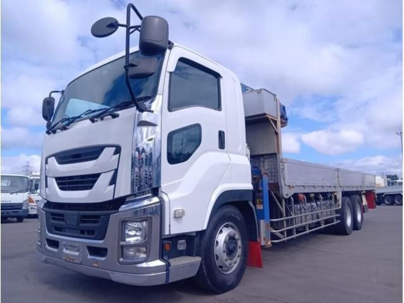 ISUZU GIGA