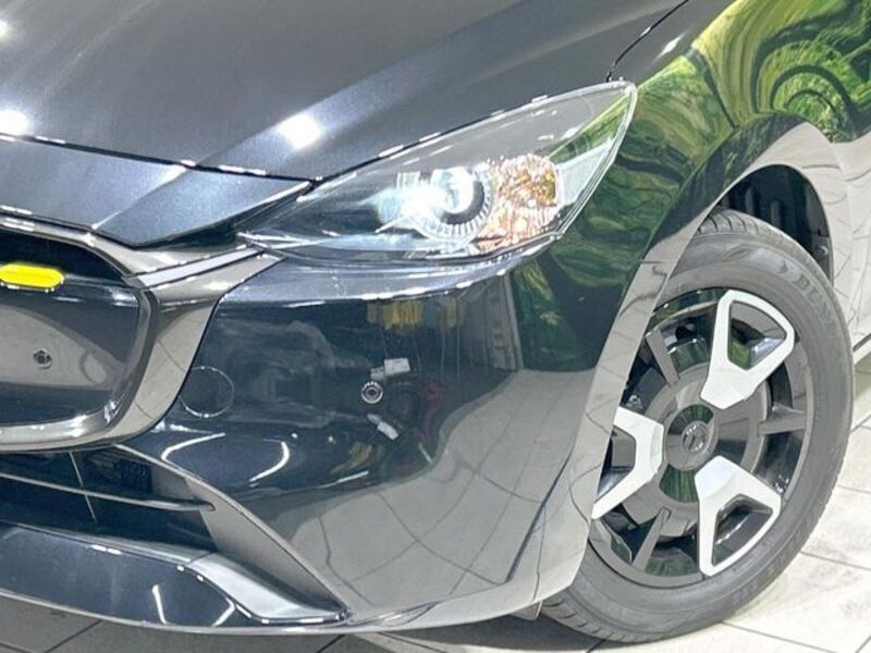 MAZDA2