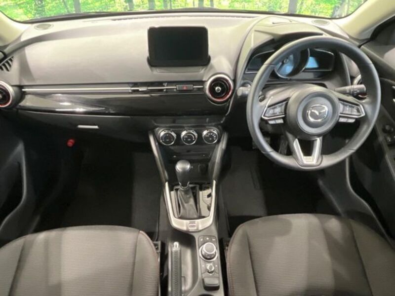 MAZDA2