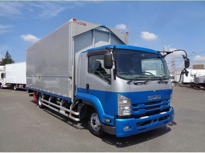 ISUZU FORWARD