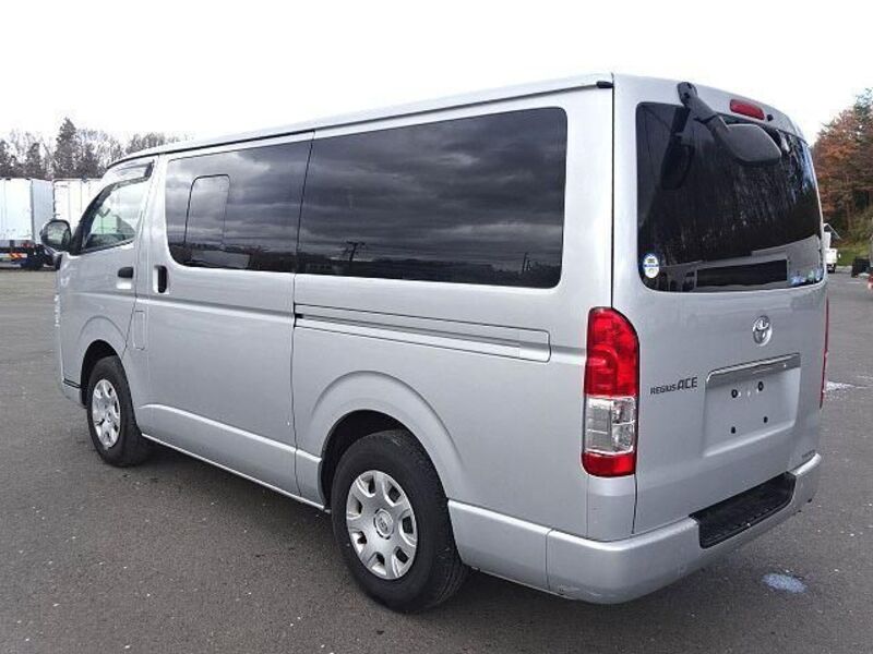 HIACE