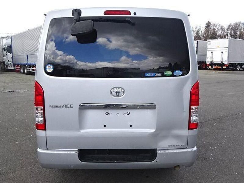 HIACE
