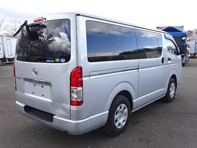 HIACE