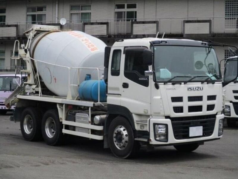 ISUZU GIGA