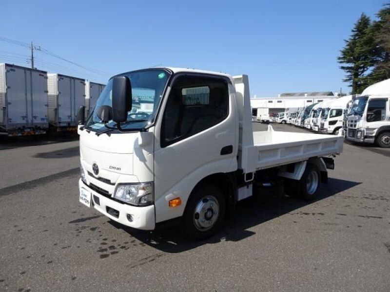 TOYOTA DYNA