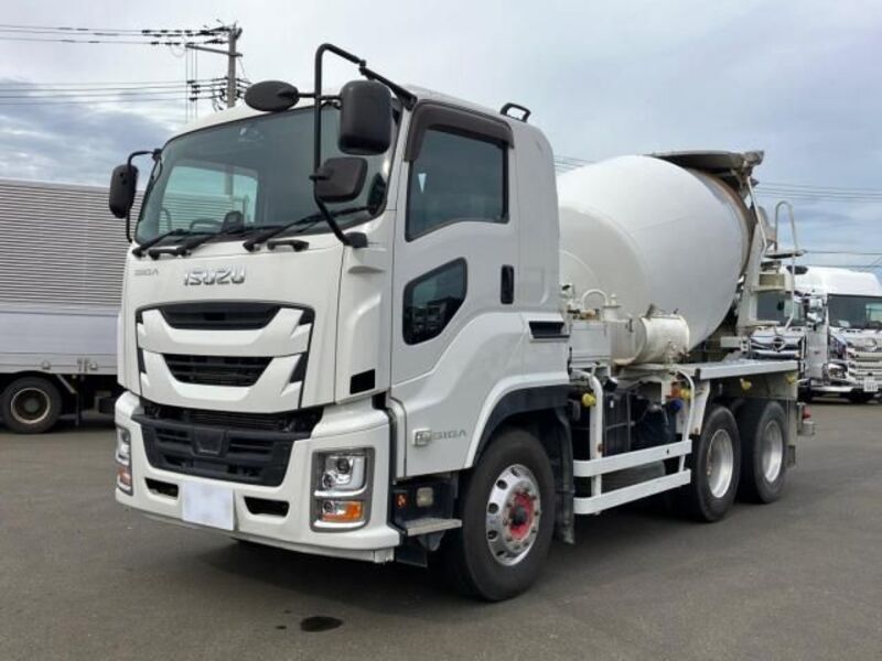 ISUZU GIGA